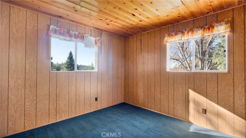 369 Jasmine Lane, Lake Arrowhead, California 92352