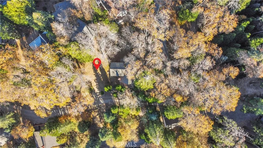 369 Jasmine Lane, Lake Arrowhead, California 92352