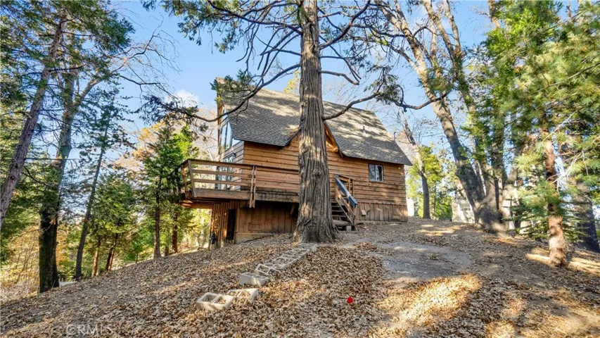 369 Jasmine Lane, Lake Arrowhead, California 92352