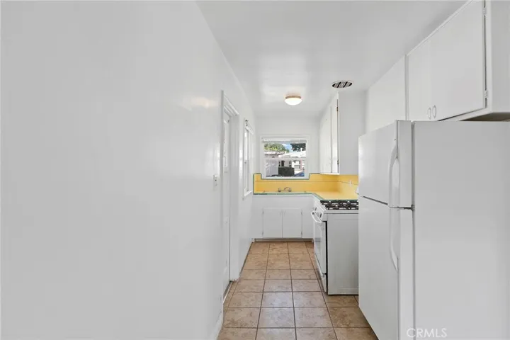 495 E 51st Street, Long Beach, California 90805