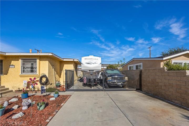8809 Dalen Street, Downey, California 90242