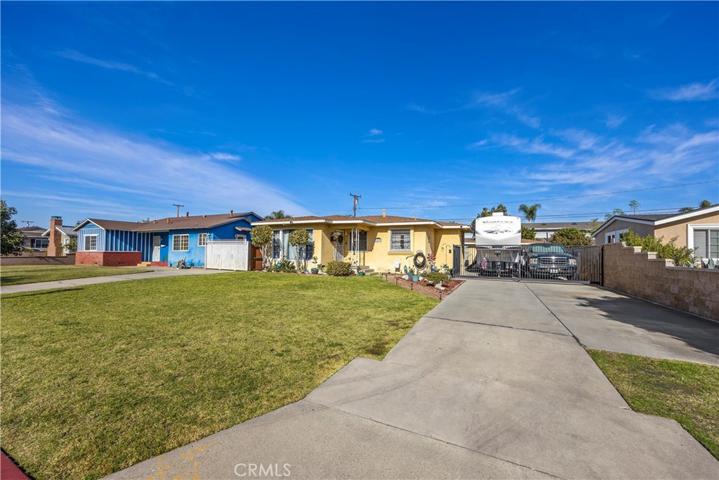 8809 Dalen Street, Downey, California 90242