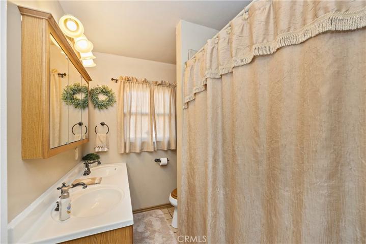 8809 Dalen Street, Downey, California 90242