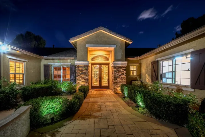3928 Shady Ridge Drive, Corona, California 92881