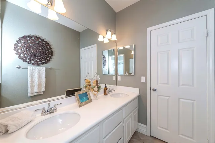3928 Shady Ridge Drive, Corona, California 92881