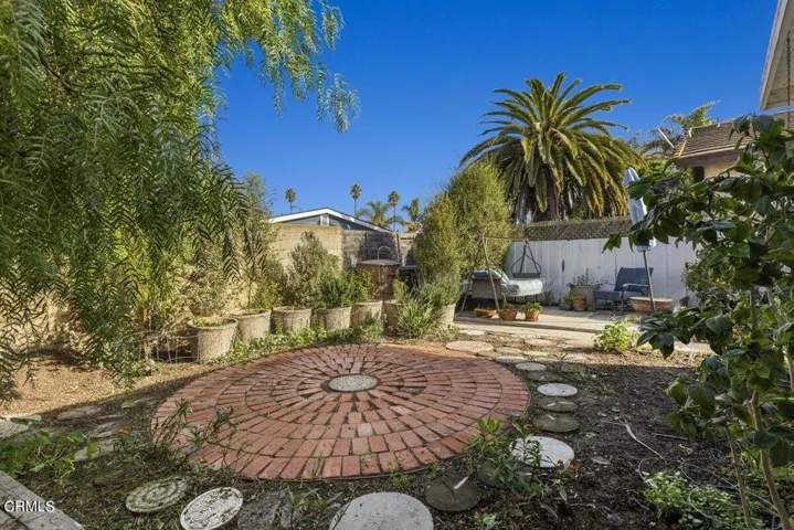 014_1133-shelburn-ln-ventura-ca-usa-014
