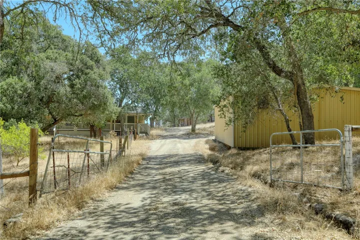1255 Tierra Redonda, Bradley, California 93426
