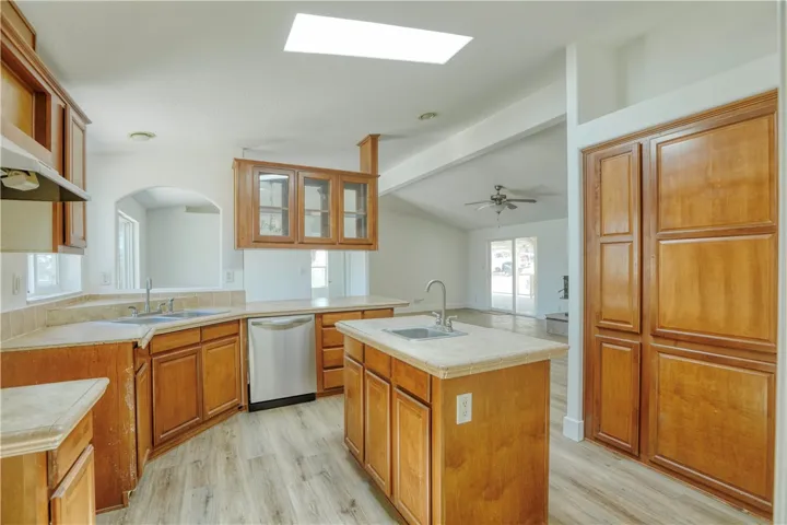 1255 Tierra Redonda, Bradley, California 93426