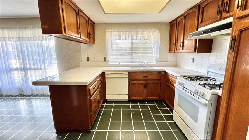 8235 Alameda Street, Downey, California 90242