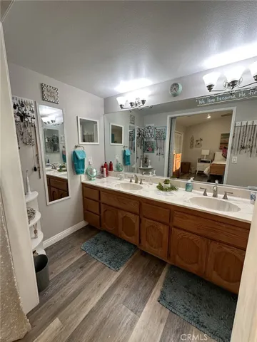 15140 Flathead Road, Apple Valley, California 92307