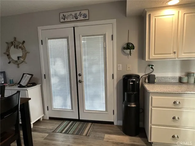 15140 Flathead Road, Apple Valley, California 92307