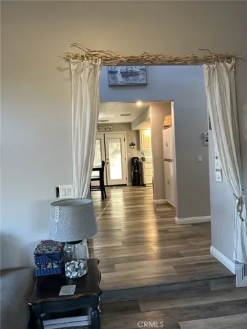 15140 Flathead Road, Apple Valley, California 92307