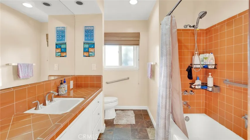 10584 Fuerte Drive, La Mesa, California 91941