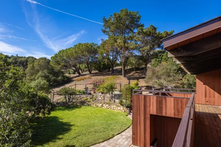 61 Corral De Tierra Road, Salinas, California 93908