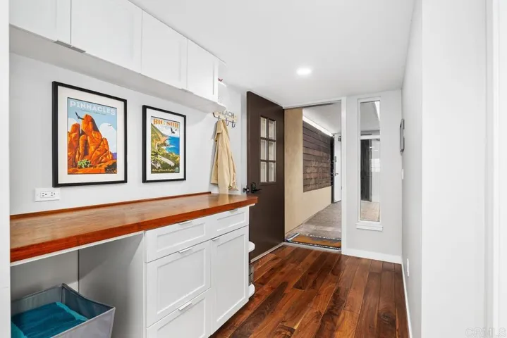 215 2nd Street #101, Encinitas, California 92024
