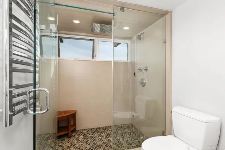 215 2nd Street #101, Encinitas, California 92024