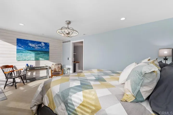 215 2nd Street #101, Encinitas, California 92024