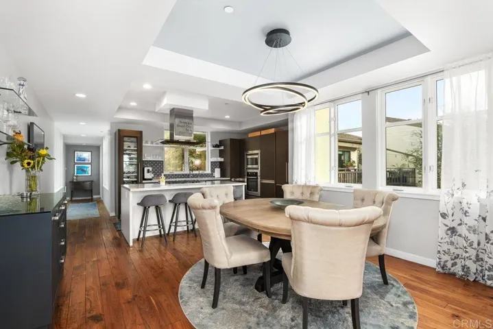 215 2nd Street #101, Encinitas, California 92024