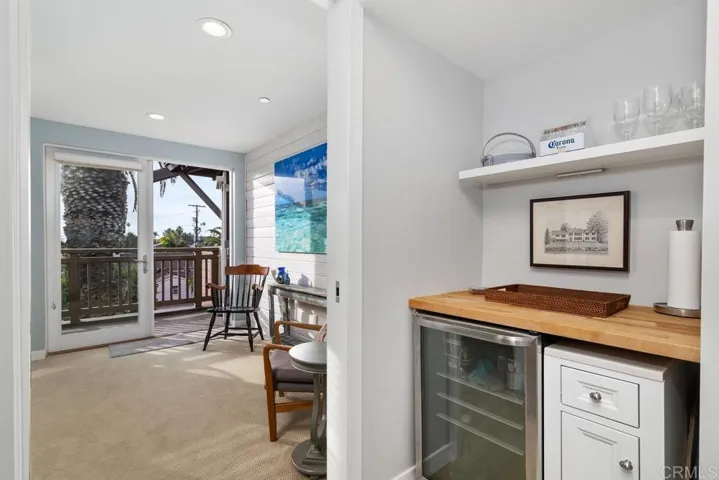 215 2nd Street #101, Encinitas, California 92024