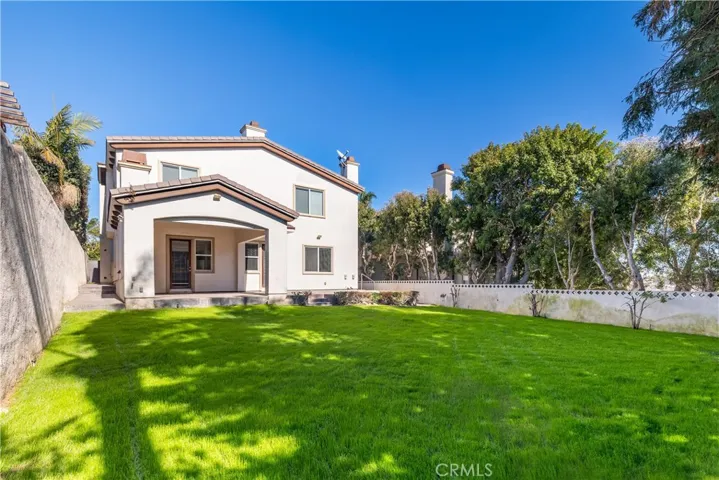 2402 Ives Lane, Redondo Beach, California 90278
