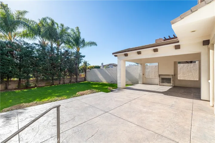 2402 Ives Lane, Redondo Beach, California 90278