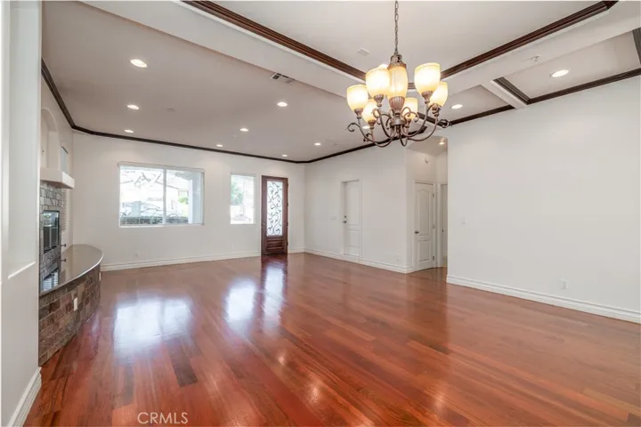 2402 Ives Lane, Redondo Beach, California 90278