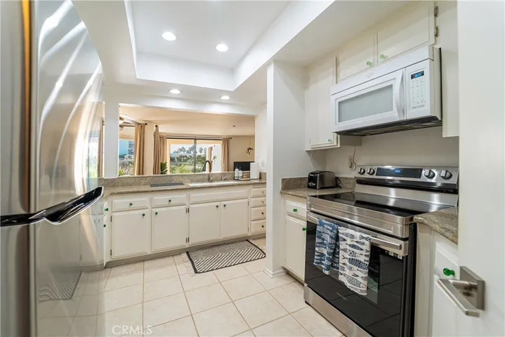 140 The Village Unit 211, Redondo Beach, California 90277