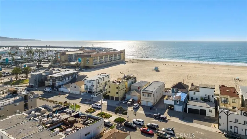 30 The Strand 2, Hermosa Beach, California 90254