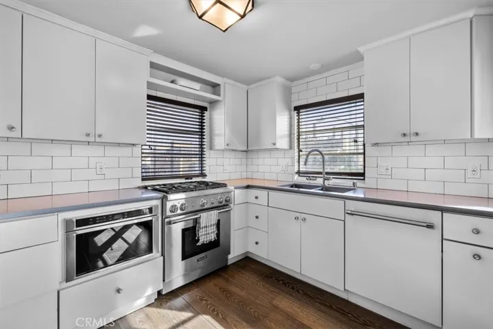 30 The Strand 2, Hermosa Beach, California 90254