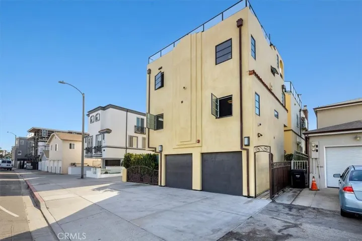 30 The Strand 2, Hermosa Beach, California 90254