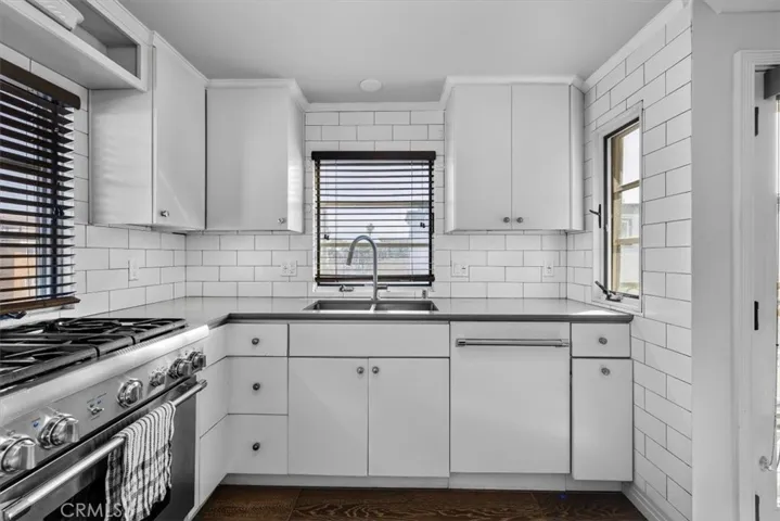 30 The Strand 2, Hermosa Beach, California 90254