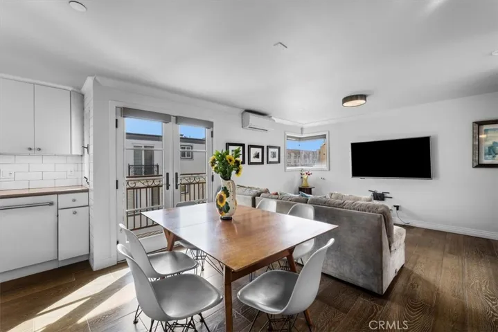 30 The Strand 2, Hermosa Beach, California 90254