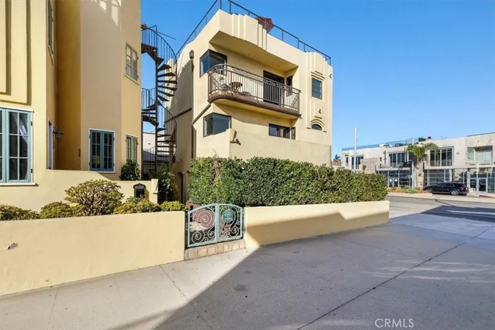 30 The Strand 2, Hermosa Beach, California 90254