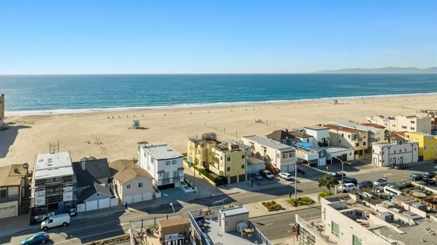 30 The Strand 2, Hermosa Beach, California 90254