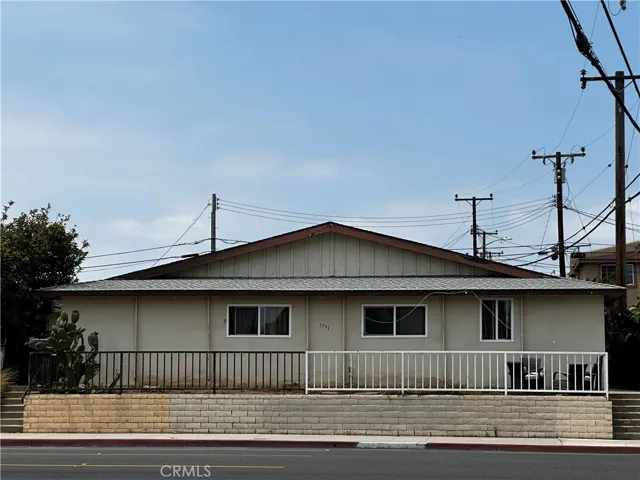 7731 Slater Avenue, Huntington Beach, California 92647