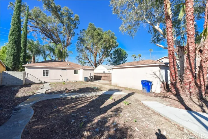 7032 Crebs Avenue, Reseda, California 91335