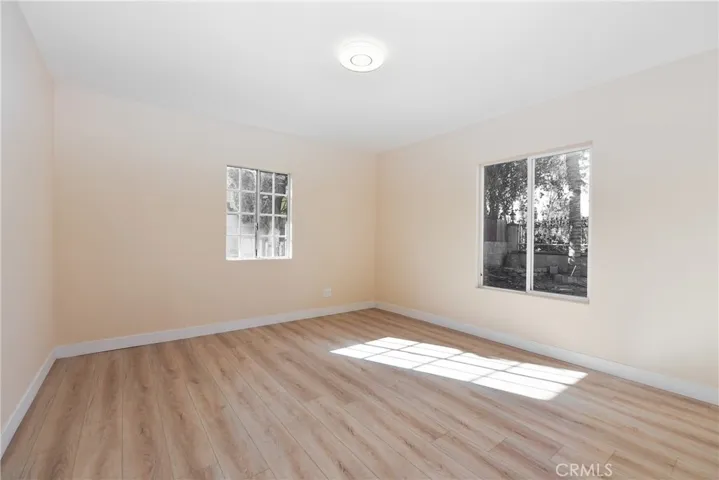 7032 Crebs Avenue, Reseda, California 91335