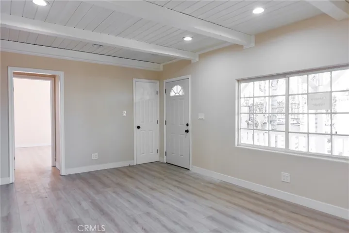 7032 Crebs Avenue, Reseda, California 91335