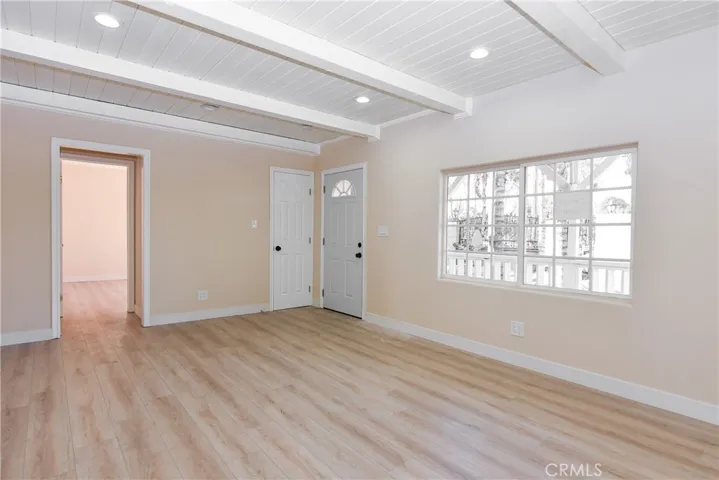 7032 Crebs Avenue, Reseda, California 91335