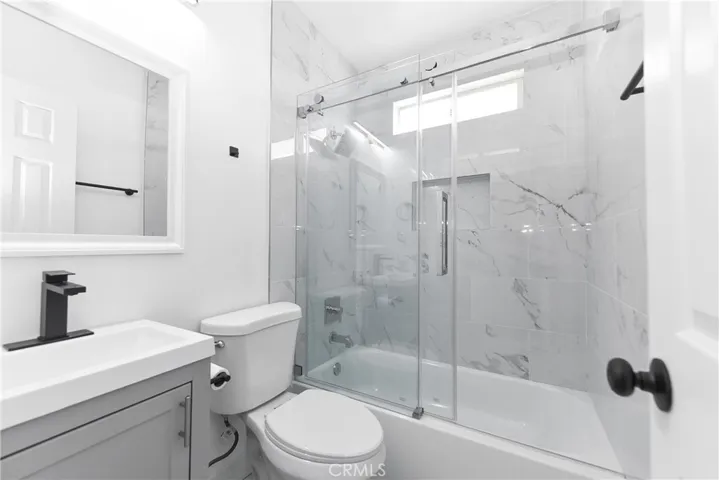 7032 Crebs Avenue, Reseda, California 91335