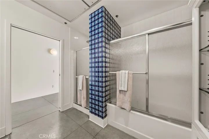 Full size Shower & separate Tub