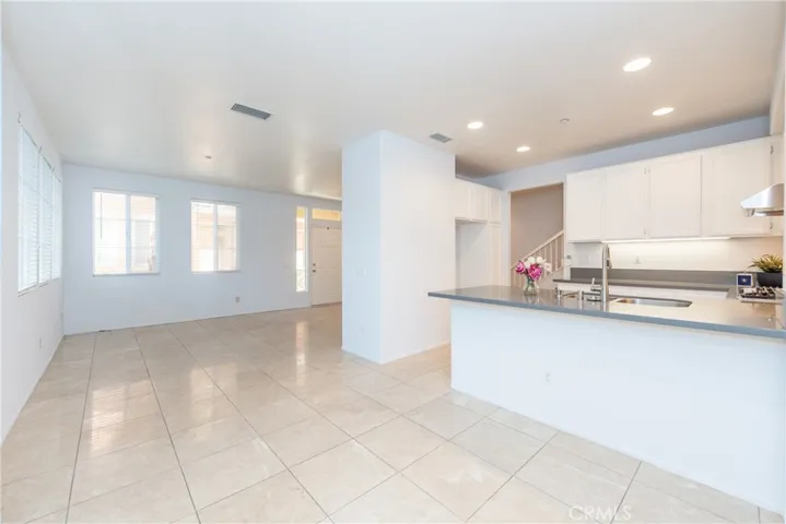 38 Daisy, Irvine, California 92618