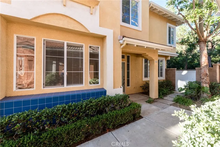 38 Daisy, Irvine, California 92618
