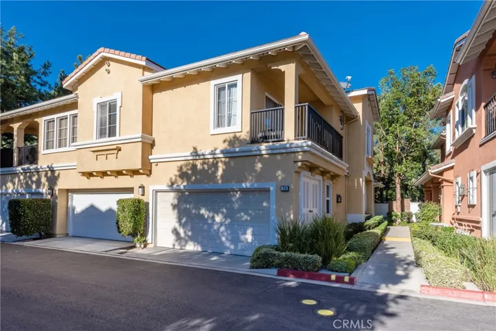 38 Daisy, Irvine, California 92618