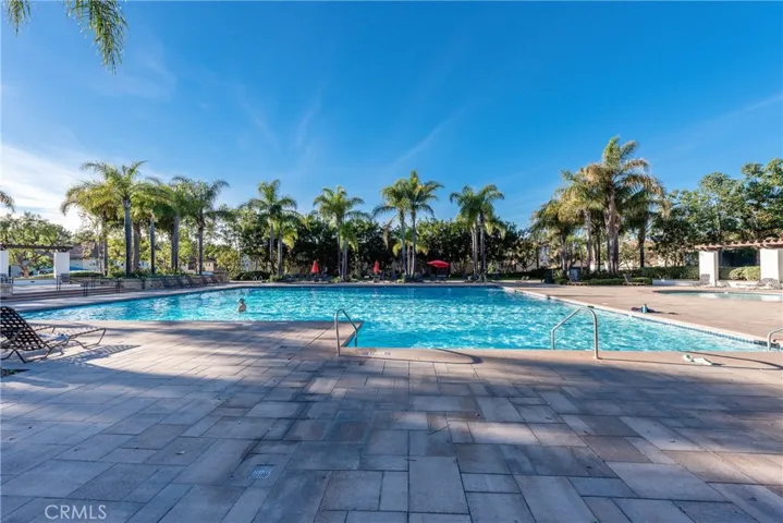 38 Daisy, Irvine, California 92618