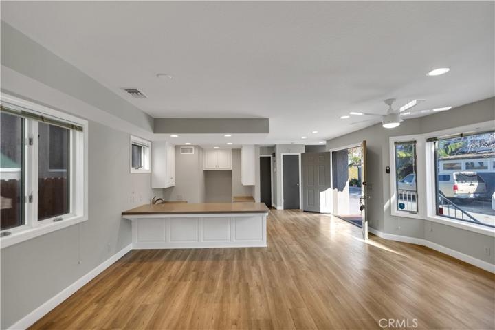 71 B Surfside, Surfside, California 90743