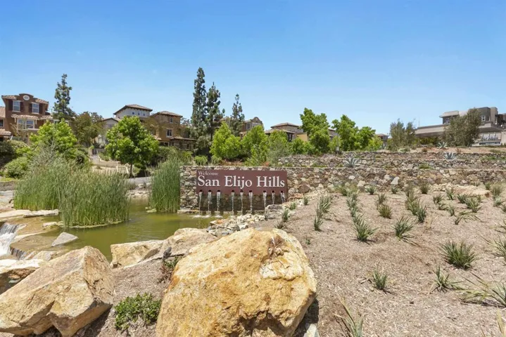 1062 Vega Way, San Marcos, California 92078
