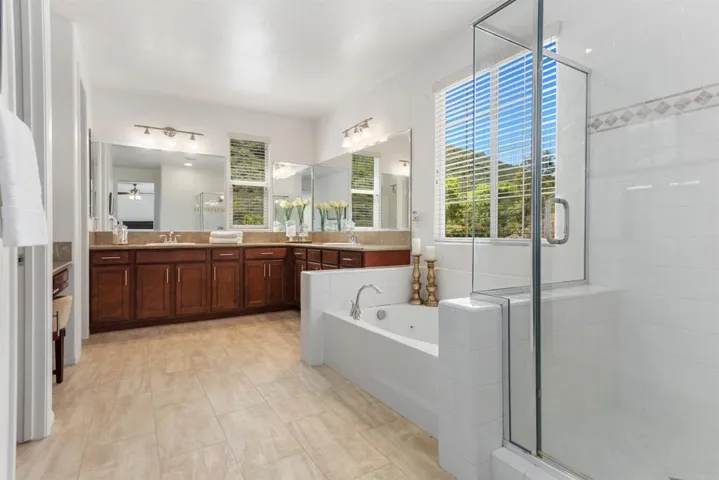 1062 Vega Way, San Marcos, California 92078