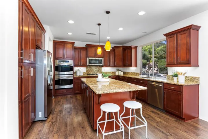 1062 Vega Way, San Marcos, California 92078