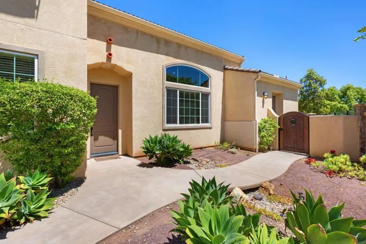 1062 Vega Way, San Marcos, California 92078